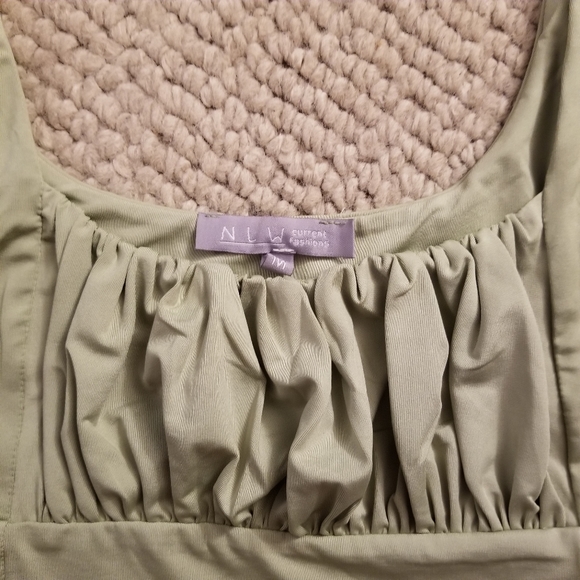 Yesstyle Livie Ruched Crop Top Green Size M Pre-owned - Picture 5 of 5